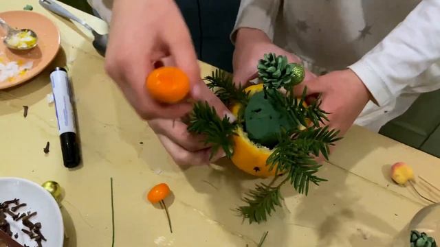 НОВОГОДНИЕ ПОДЕЛКИ с детьми  Простые идеи