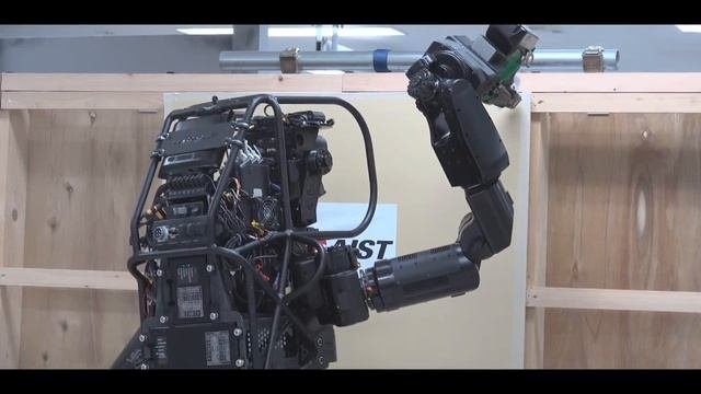 Роботы атакуют и скоро заберут работу у людей!
