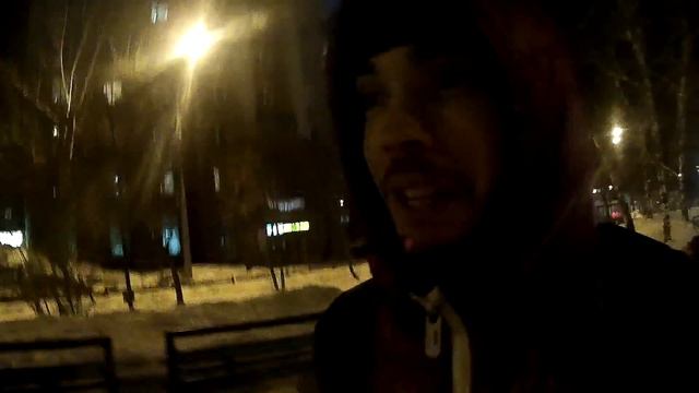 Отчаянное путешествие. Из Омска в Новосибирск часть-1. Прогулка по городу и салют 23 февраля.