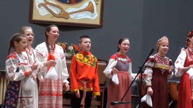Рекрут. песня -Только возьмут меня в солдаты -Ансам. нар.песни- "Алый цвет", Андрей Шелыганов (баян