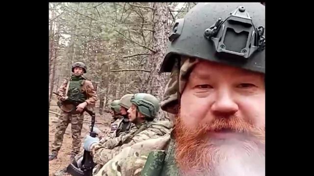 Боец ММА Вячеслав Дацик опубликовал видео с зоны СВО, на котором прочитал стих. Поп-мма.