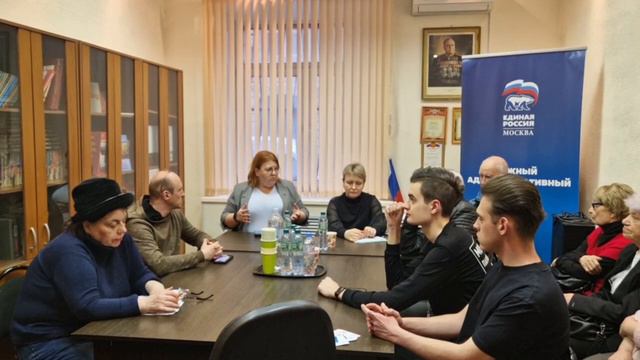 Светлана Костюшина совместно с Ольгой Мельниковой обсудила с жителями социальные вопросы