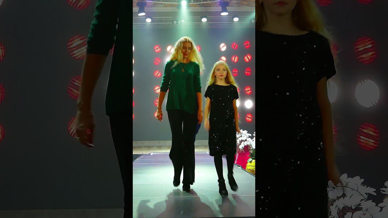 Fashionista Lika vs mom fashion show #kidsmodelshow #kidsfashion #runway #trending