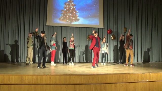 Новогоднее поздравление 11ФМ