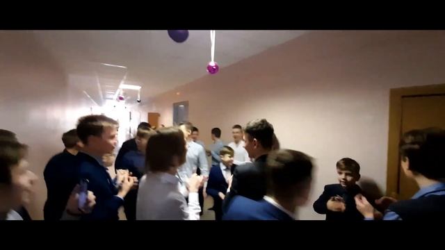 Школьный туалет