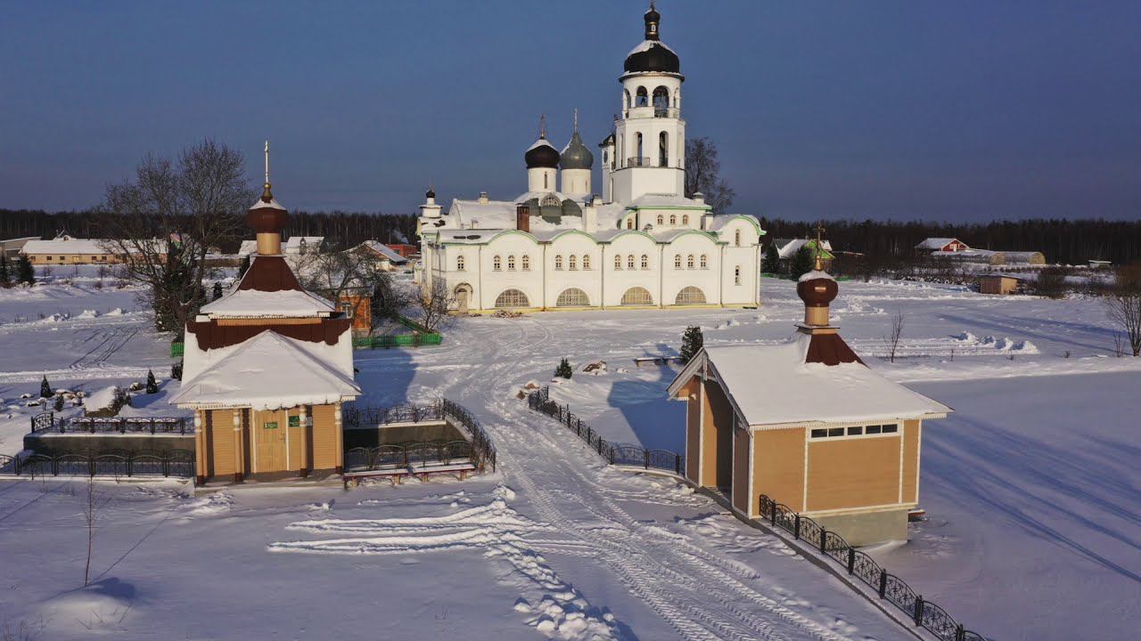 Крыпецкий монастырь накануне Крещения Господня