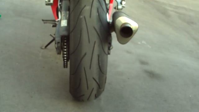 2002 Honda CBR 600 F4i.MOV