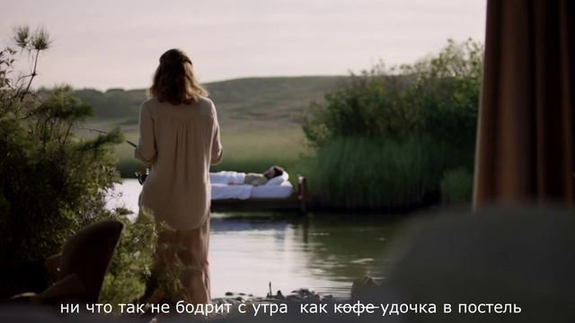 мем про рыбалку. с утра ч̶а̶ш̶е̶ч̶к̶а̶ ̶к̶о̶ф̶е̶ удочка в постель мужу рыбаку