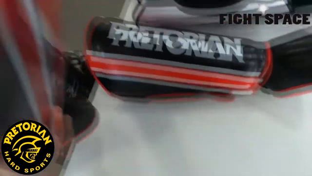 Видеообзор на чернокрасную и белую защиту ног Pretorian