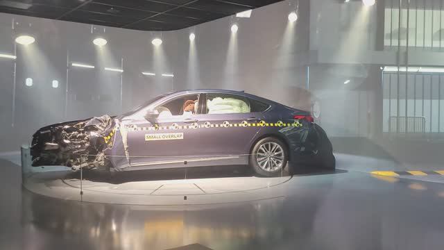 Hyundai Motorstudio Goyang краш-тест