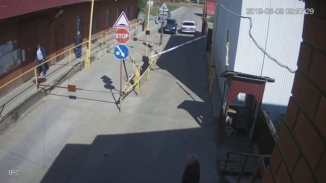 Повреждение шлагбаума ООО Фармсервис 08.06.2019