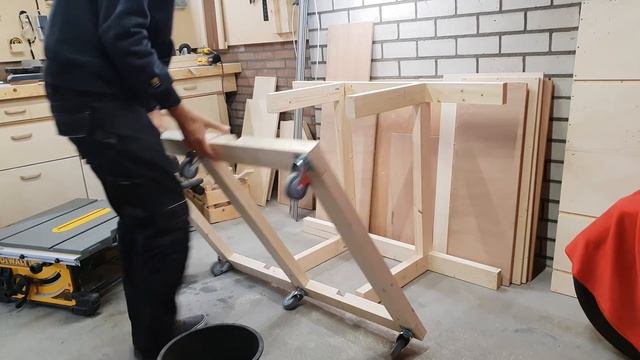 Mobile Workbench - DeWALT 7491 Table saw - Mobile Workbench Series Ep. 1