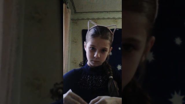 Украшаю свой чехол для телефона.