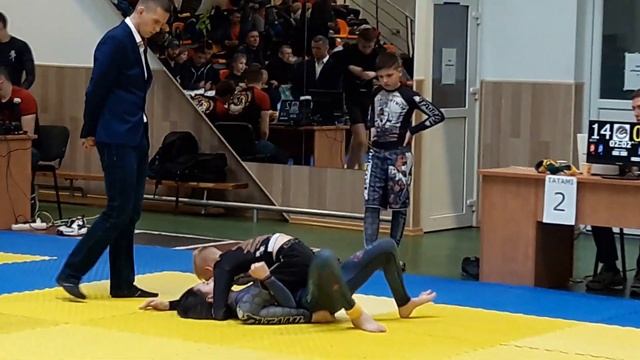 Дегтяр Даниил - 1-ая схватка Khmelnytskyi Brazilian jiu-jitsu OPEN Championship 2017 NO GI