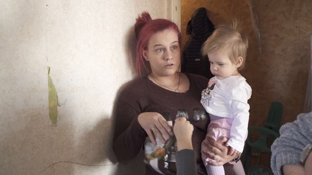 Подарили маме одиночке незаменимую вещь! Эмоции взяли верх и потекли слёзы!