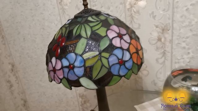 Настольная лампа Тиффани Grape OFT825 Tiffany Lighting