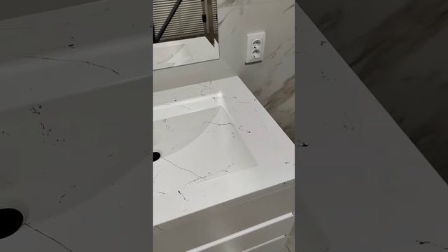 Раковина интегрированная в ванную комнату