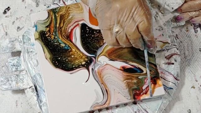 140 Paint Pouring On A Clear Base Coat!!