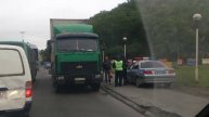 Контейнер с рыбой перевернулся в центре Петр-Камча