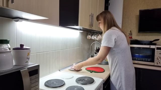 Уделалась вся...Зато довольная) Всё бросила и ушла! Дома полно дел...