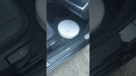 BMW против робот пылесоса.