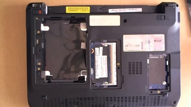 Desarmando-Armando Acer Aspire One D250-1530 1-5