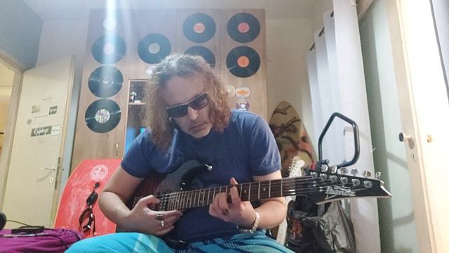 ibanez grx70-mxr double double overdrive,amp- orange crush20 .the best cheap guitar ever 👌
