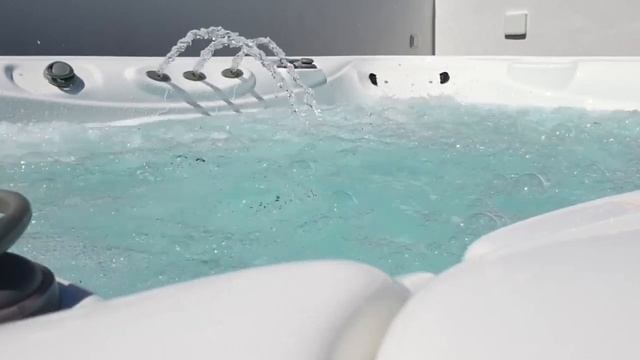 5 часов звуков струй воды в спа - джакузи - звуки покалывания для сна, расслабления, медитации