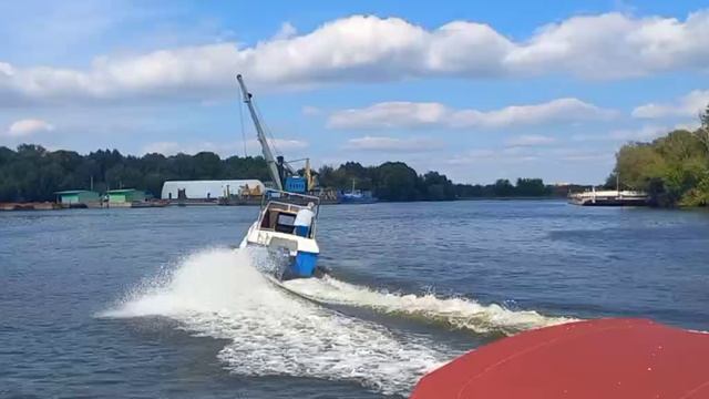 бостонский китобой под мотором микатсу 90л.с два такта