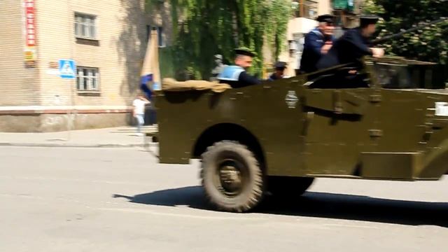 Парад в городе Шахты 5 мая 2012 года