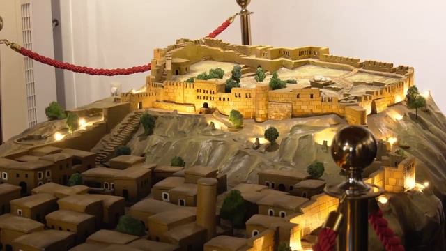 Для представителей иностранных государств провели увлекательную  экскурсию по крепости «Нарын Кала»