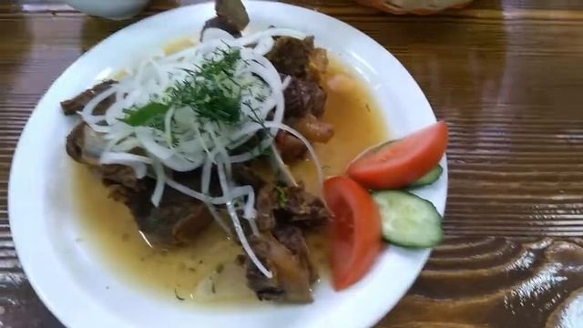 Куурдак с говядиной и бараниной в чайхане "Бешбармак" на Складочной улице в Москве