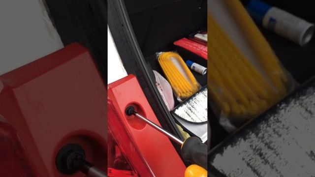 Toyota Auris 2013 ve sonrasi stop lambasi değişimi & fren lambasi değişimi