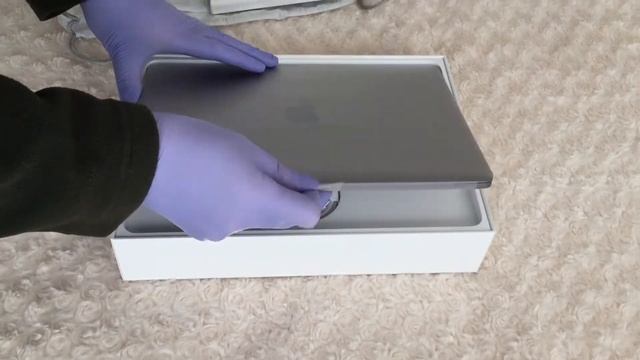 MacBook Pro 2018 | Unboxing Fun | 77
