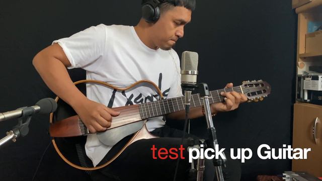 Yamaha SLG-200 N