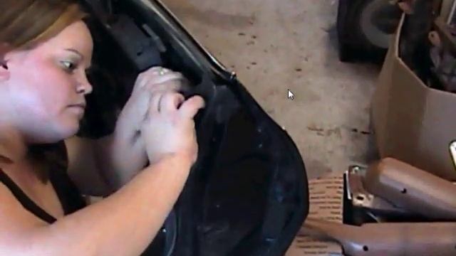 "How To" Install Door Hull Weatherseals on 70-81 Camaro / Trans Am