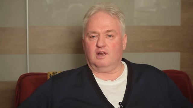 Шашурин  вызывает меня Селезнёв или про Австралию и деньги
