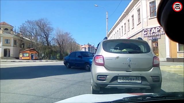Феодосия. ДТП. Русская - Боевая 26.04.2021