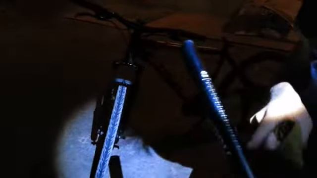 Моем велосипеды под вечер:) Было очень весело!!!