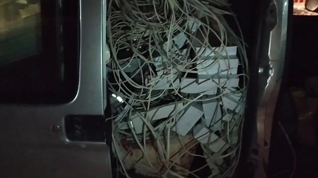 Медный Клондайк. За раз не смог увезти ?