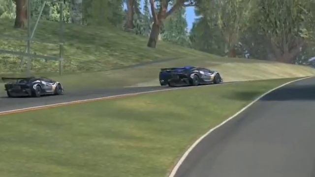 ИГРА И ВОЖДЕНИЕ ОТ 1 И 3 ЛИЦА НА Bugatti Divo