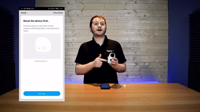 Homeflow Smart Living Wirefree Indoor Battery Smart Camera - Unboxing & Set up