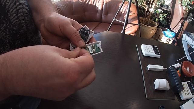 Замена батарейки в брелоке Jablotron Profi 60