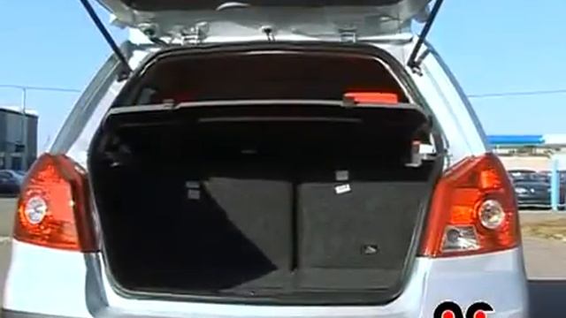 осмотр снаружи и внутри Geely MK Cross