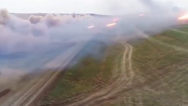 АРИЯ КРЕЩЕНИЕ ОГНЕМ СМЕРТЬ БАНДЕРОВЦА РСЗО ТОС -1А СОЛНЦЕПЕК.mp4