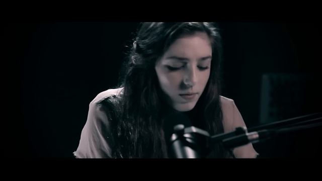 Birdy - Skinny Love (Official Live Performance Video)
