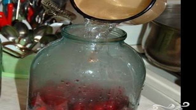 Компот из вишни