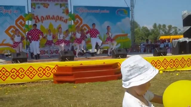 Цивильск ярмарка 2013 танец
