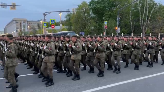 «Группа крови» Цоя в исполнении курсантов на репетиции Парада Победы.