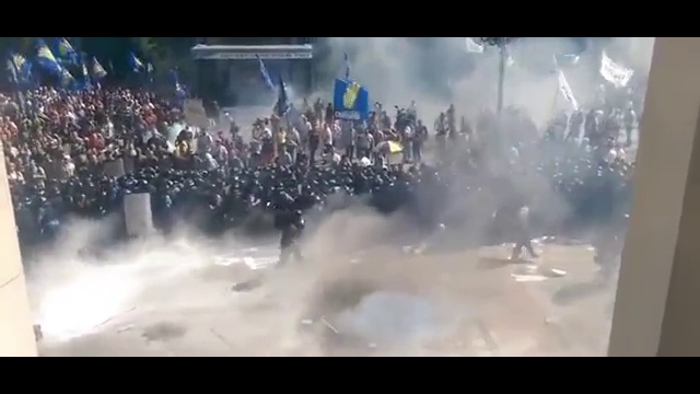 Взрыв гранаты у здания Верховной Рады